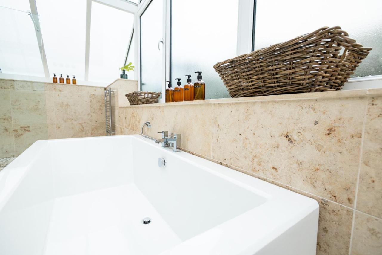 Bed and Breakfast Ecton House Newport  Exteriér fotografie